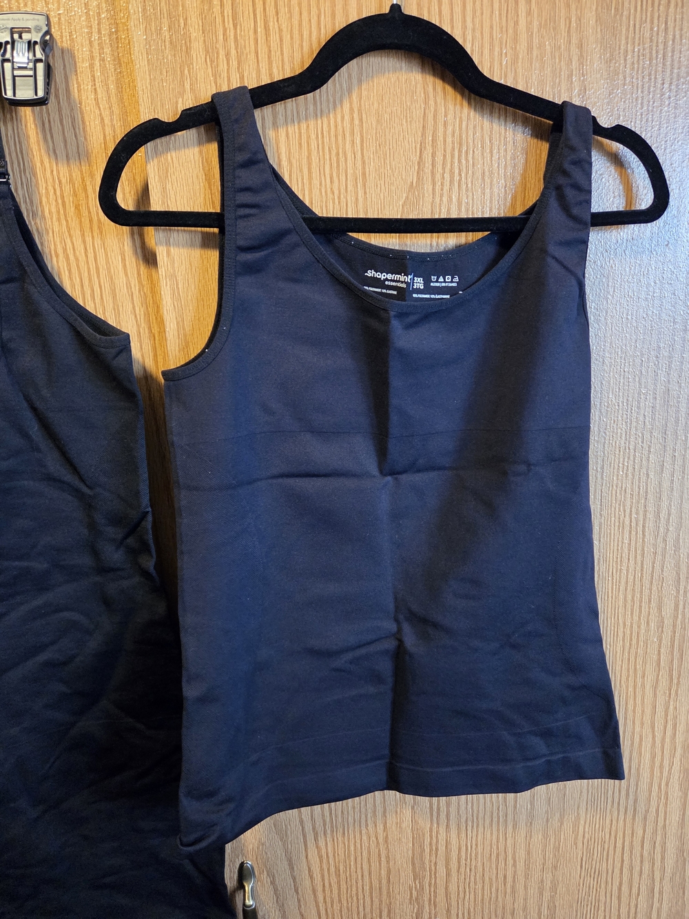 Shapermint Black Scoop Neck Tank Top